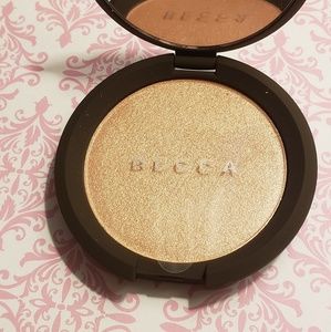 NIB Becca Pressed Highlight in Champagne Pop